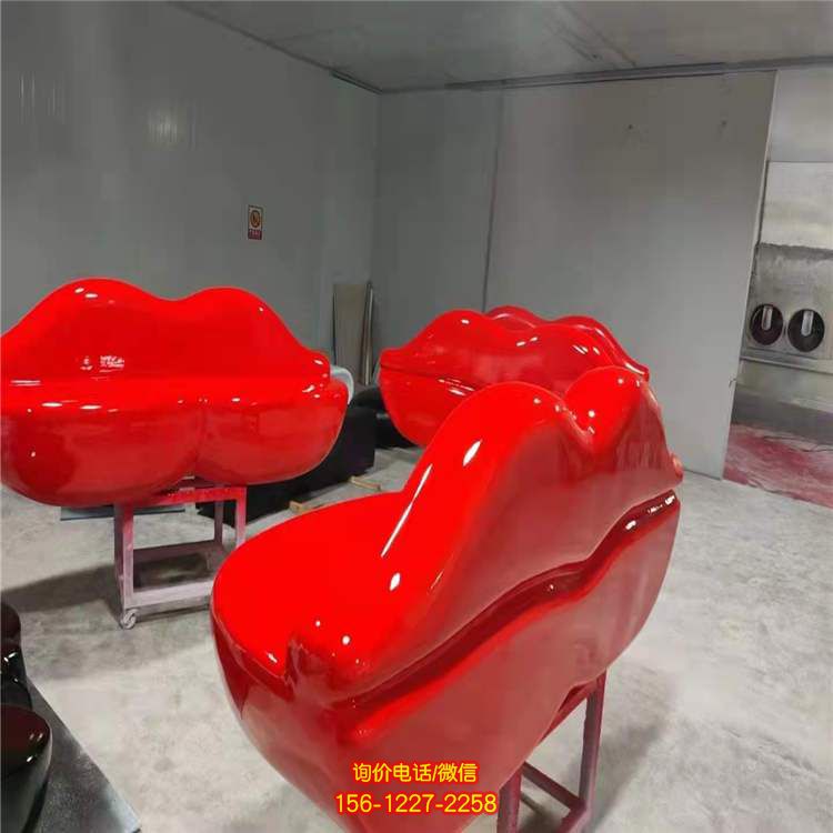玻璃鋼座椅雕塑：精致、時尚、充滿藝術氣息