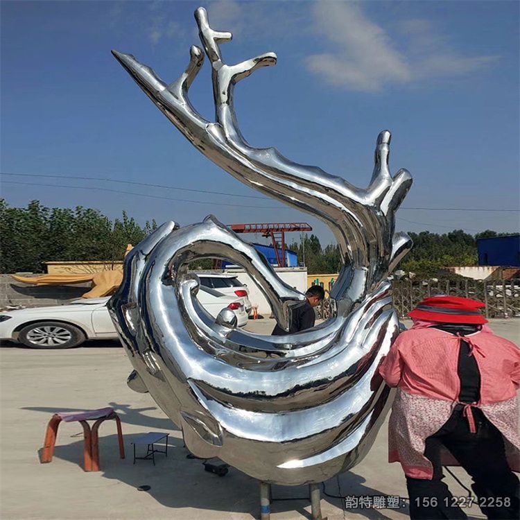 鏡面不銹鋼浪花雕塑，很多款抽象浪花造型雕塑案例